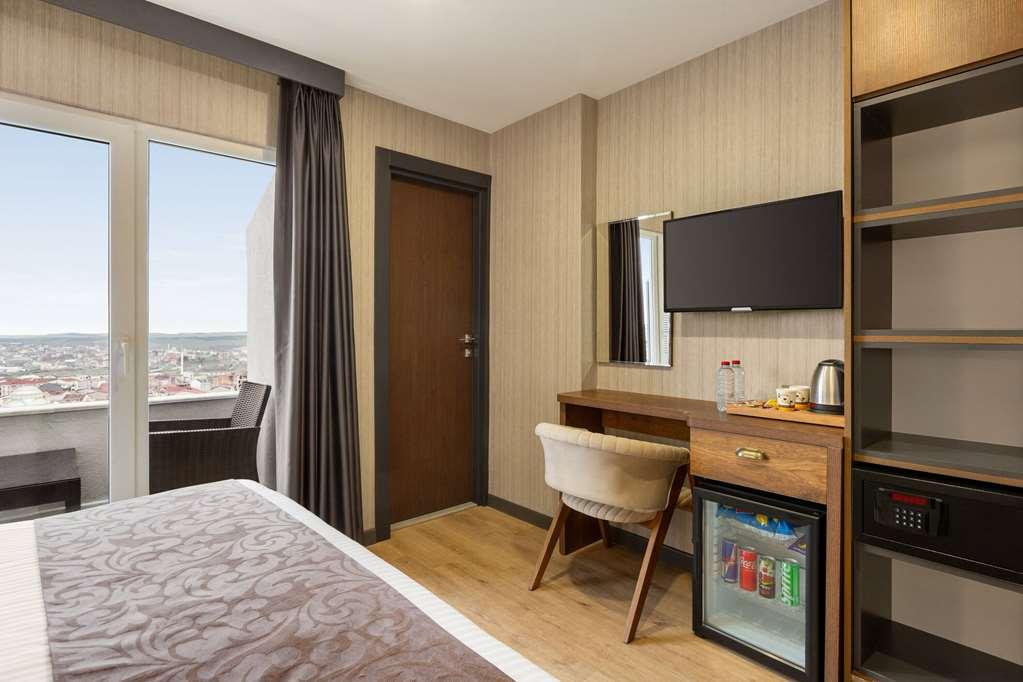 Operla Airport Hotels, Tm Istanbul Bilik gambar