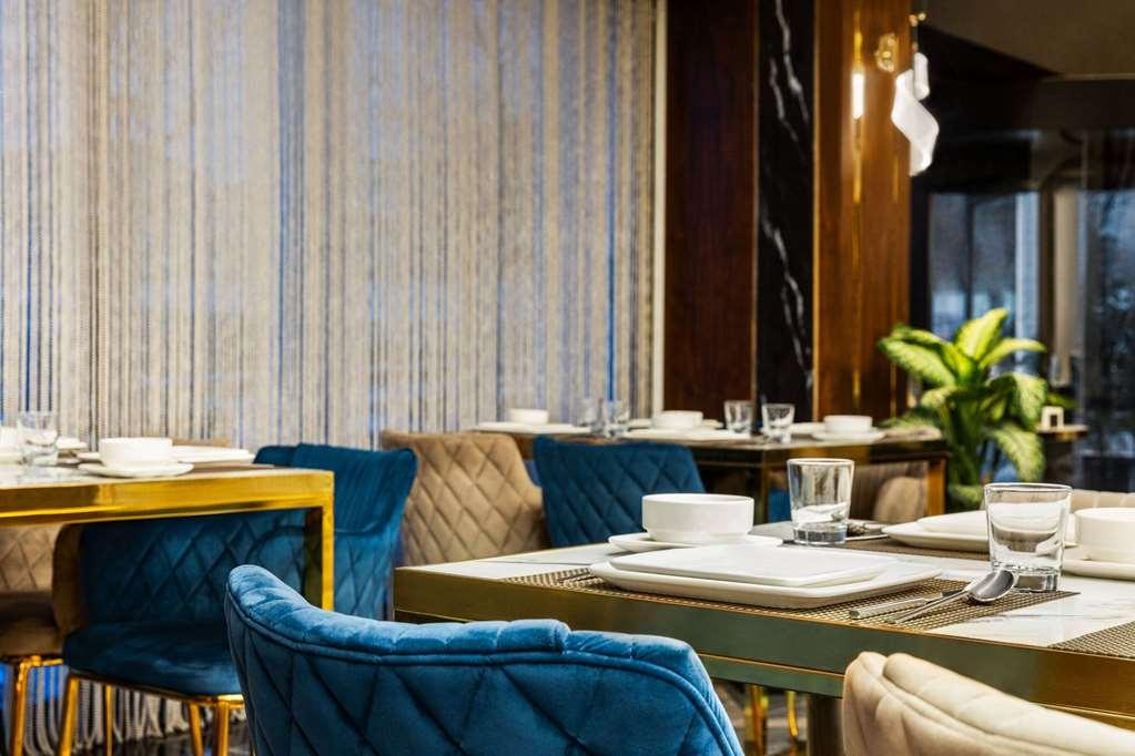 Operla Airport Hotels, Tm Istanbul Restoran gambar